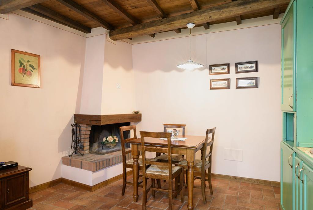 Il Borgo Dei Corsi - Charming Holiday Apartments Ortignano Raggiolo Exterior foto